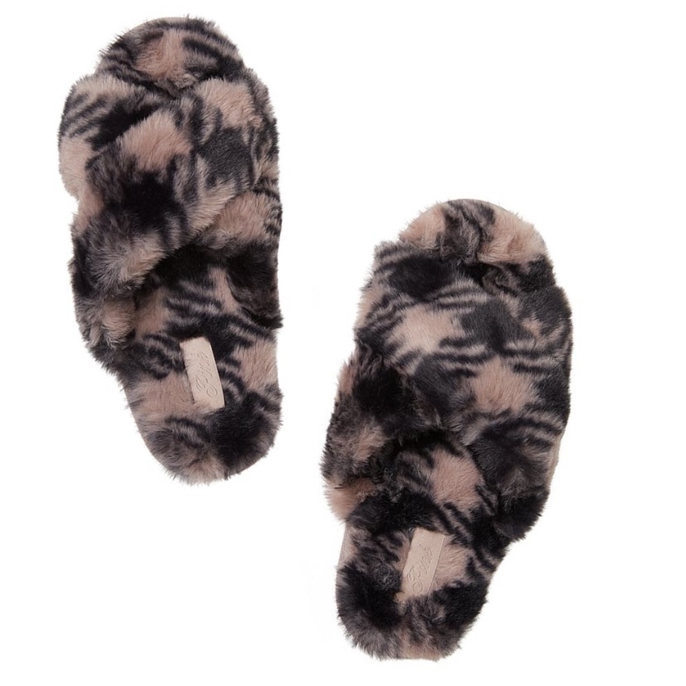 PINK
FAUX FUR SLIDES